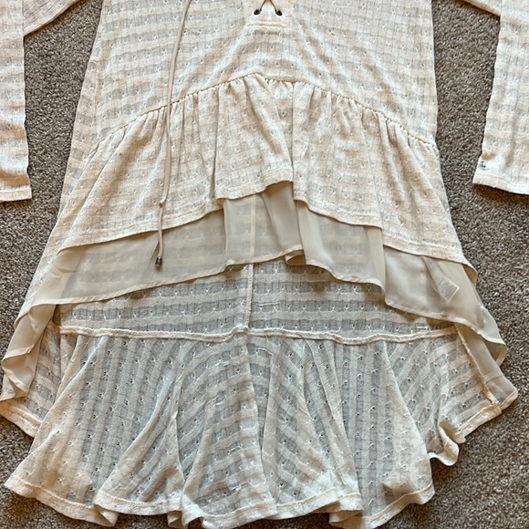 Ivory Ruffle High-Low Tunic - Picture 3 of 3